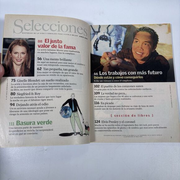 Julianne Moore Elvis Roel C. Campos Selecciones Reader’s Digest Spanish revista - Picture 2 of 9